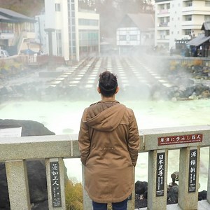 Visit citi.com/adventure to learn how the Citi / AAdvantage Platinum Select Card is built with benefits for Claudia’s Tokyo adventure. | LOST iN