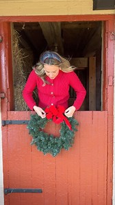 Hanging holiday cheer wrapped in red 🎁❤️@theperennialprepster | Draper James
