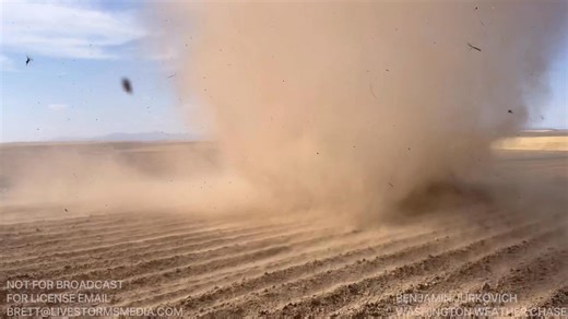 Intense close range Dust Devil! Today I saw this strong dust devil near Waterville, WA. It lasted several minutes! Within this video is a couple other dust devils I captured earlier. | Washington Weather Chasers