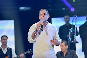 Víctor Manuelle y otros músicos lamentan la muerte del salsero Manuel Tricoche, "¡vuela alto!"