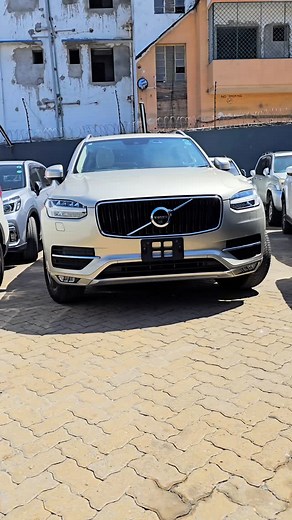 The 2019 Volvo XC90 T5 is a well-regarded luxury midsize SUV known for its safety features, elegant design, and comfortable interior. Here’s a detailed overview: Key Features of the 2019 Volvo XC90 T5: 1. Engine & Performance: - 2.0L Turbocharged 4-cylinder (T5) – Produces 250 hp and 258 lb-ft of torque. - All-Wheel Drive (AWD). - 8-speed automatic transmission. - Fuel Economy: ~21 mpg city / 30 mpg. 2. Inscription – More premium with upgraded leather, wood trim, and additional comfort features.