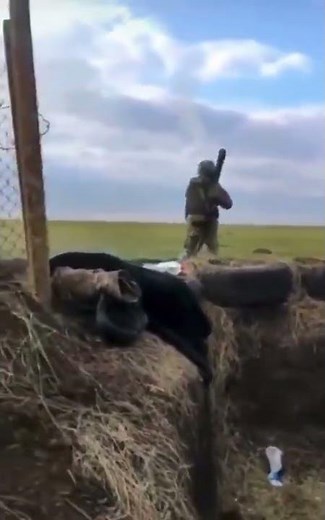 ウクライナ兵士の戦闘の緊迫映像が怖すぎる