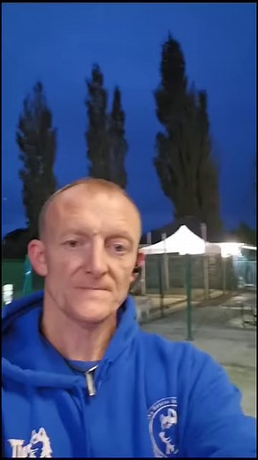 17K views · 192 reactions | We are in a crisis and need help fast. I can't take much more of this pressure . Please fill in an application form if you can help foster or adopt. You can find them in the link in our bio or message the page. Thank you | Husky Rescue Ireland | Facebook