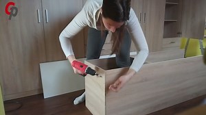 How To Open A Closet Door That Is Stuck [Solved] - GuidingPapa