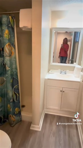 ‼️NEW LISTING ORANGE BEACH! Welcome to Sugar Beach 335. ➡️➡️ Listed $309,500Update 1BR /2BA on the BEACH ️ Call Rebecca Wilson, RE/MAX of Gulf Shores 251-233-3139. | Orange Beach Condos | Facebook