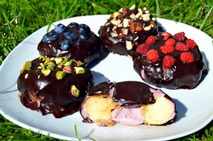 Raspberry Chocolate Doughnut Peaches