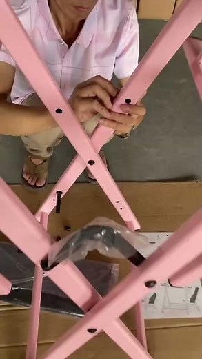 Easy install portable makeup chair for professional makeup artist #makeupartist