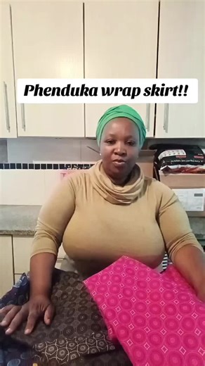 👗🛍️Wrap skirts!! 📲DM me to order #traditionalwear #mgidiseason #trendingvideo #fyp #wrapskirt #headwrap #doek @Nandi Matanda_FBO💚