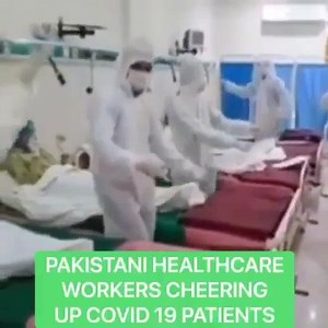 دینہ(سہیل انجم قریشی سےنمائندہ اوصاف،نمائندہ جذبہ) پاکستان کے ایک قرنطینہ سنٹر میں ڈاکٹر اور سٹاف کرونا کے مریضوں کے ساتھ کرونا کا مقابلہ کرتے ہوئے😘🌹💖 | Daily Ausaf