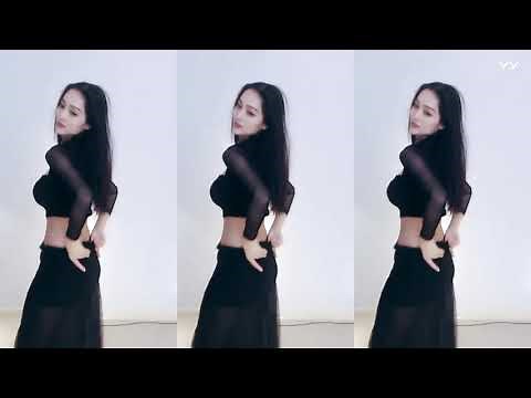 ❣️❣️Sexy Asian strip dance on Web Cam and Hot Twerk👒👒