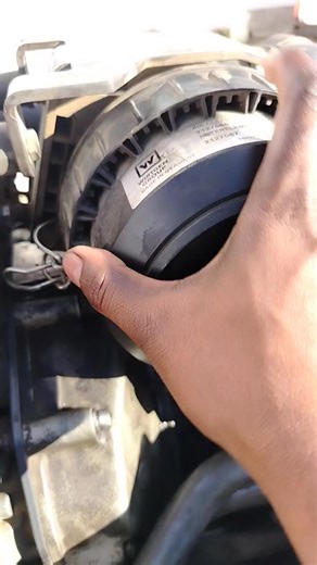 Does the air filter need to be changed? The engine is emitting black smoke. | 𝗠𝗘𝗖𝗛𝗔𝗡𝗜𝗖