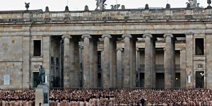 Spencer Tunick desnuda a Colombia