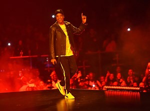 JAY-Z Reunites With Former Mentor Jaz-O In Chicago