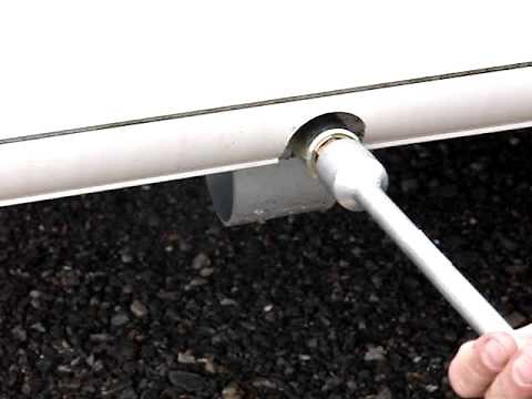 Stronghold SH5491 caravan leg lock - fitting