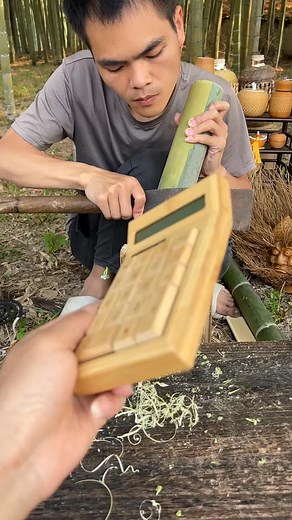 Abacus version 2.0: The bamboo buttons come with a 'click-click' abacus sound effect. #amboohandmadecraft #folktales | Master Qiu Zhumu