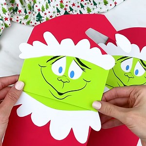 💚 Grinch Puppet Craft ✂️ Get the template on the blog | Simple Everyday Mom