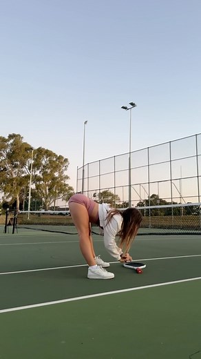 Valeriia Kovaleva on Instagram: "🎾🎄"