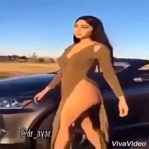 72K views · 159 reactions | Tagg shoqin qe ben kshtu kur sheh femra si kjo Bëjeni LIKE Faqes Për Mashum Video Estrada Shqiptare LIKE & SHARE | Estrada Shqiptare | Facebook