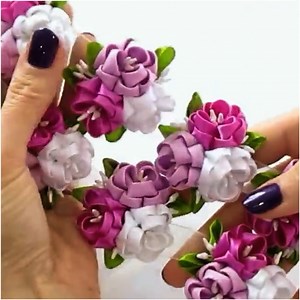 Beautiful DIY Kanzashi ribbon flowers 😍 | MetDaan Creative