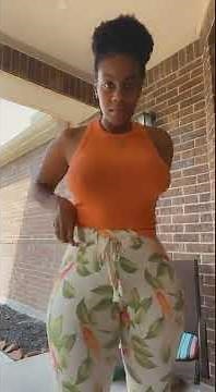 Big booty African badie twerking