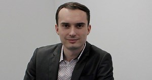 Kanał Antena nadaje z satelity Hot Bird 13E