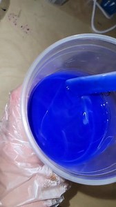 Holographic mold DIY #mold #moldmaking #silicone #siliconemold #molds #siliconemoldmaking #molding #siliconemolds #resincraft #resincrafting | Art by Tish