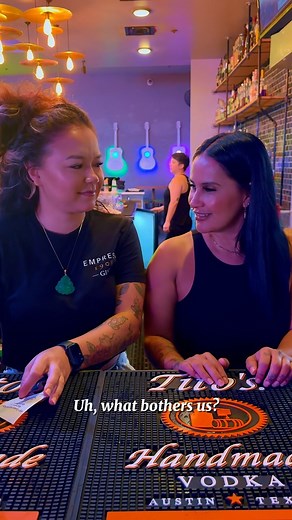 who approves these? 👀 🤣 .99 cent 𝙒𝙄𝙉𝙂𝙎 & 𝙋𝙄𝙕𝙕𝘼 every Wednesday. Happy Hour started at 4pm, get there! | Picks Bar