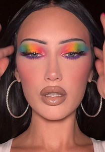 Color Is Back: Meredith Duxbury Makeup Inspiration