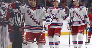 Loterija osrečila Newyorčane, tik za njimi v nizkem štartu Kopitarjevi