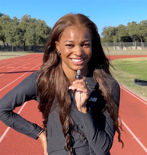 Hey Gabrielle Thomas, this or that? 🤔 | Grand Slam Track