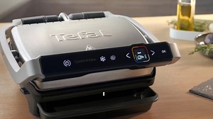 1.2K views · 13 reactions | Dacă vreți să faceți acasă un grătar, fie că vorbim de fripturi, de cârnați sau de legume, un gadget de bucătărie de ultimă generație vă poate asigura acest lucru, rapid și, poate cel mai important, fără fum. Tefal OptiGrill Elite este un produs optim pentru casă, cu rezultate pe măsura așteptărilor. E ușor de folosit, e igienic și, mai ales, foarte rapid. #Tefal #tefaloptigrill #gadgetreport | Gadgetreport.ro | Facebook