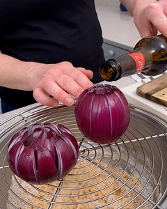 1.6M views · 2.9K reactions | Souper Onion Bowl! This recipe will cause a stir in the kitchen 暈籠 | Chefclub GruB | Facebook