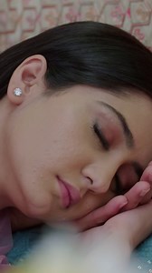 Le Mensonge de Trop | LES REVES DEVIENNENT REALITE | G113 LES RÊVES DEVIENNENT RÉALITÉ raconte l’histoire de Krisha, une jeune femme simple dont le mariage de conte de fées avec le prince Devraj cache de sombres secrets. Derrière l’élégance du palais plane l’ombre de Maya, son épouse défunte qui ressemblait trait pour trait à Krisha. Peu à peu, Krisha se retrouve piégée dans un tourbillon d’amour, de trahisons et de mensonges dangereux qui mettront son cœur et ses certitudes à rude épreuve. 💫 S