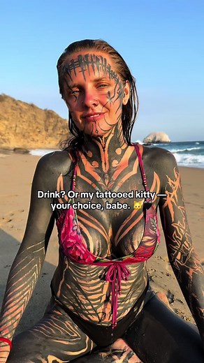 When a flirt goes from zero to feline real quick 🐾😅