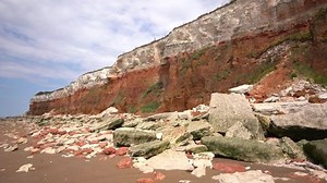 Chalk Limestone Cliffs Hunstanton Norfolk Coast: vídeo stock (100% livre de direitos) 1043517121 | Shutterstock