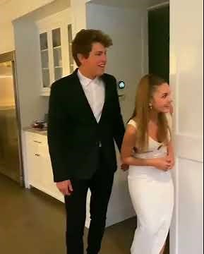 Brent surprised "BEXI" with Prom Party