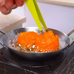 32K views · 472 reactions | Homemade Miniature Cheese Balls | Cake Lovers | Facebook