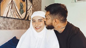 Romantis! Dukungan Onad Leonardo untuk Istri yang Puasa Meski Beda Agama