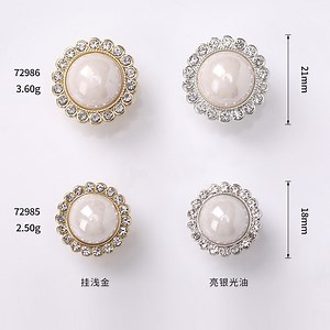 [Hot Item] High Quality Button Embellishments Decoration Pearl Rhinestone Fancy Button for Women Clothing