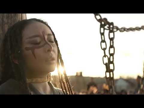 Tribes and Empires: Storm of Prophecy - female execution by garrote