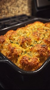 Chicken Bubble Biscuit Bake Casserole A creamy, cheesy, comforting casserole made with tender chicken, fluffy biscuit pieces, and a savory sauce—perfect for a cozy weeknight dinner or potluck! Ingredients: 2 cups cooked chicken, shredded (rotisserie works great) 1 (16.3 oz) can refrigerated biscuit dough (like Pillsbury Grands), cut into quarters 1 (10.5 oz) can cream of chicken soup ½ cup sour cream 1 cup shredded cheddar cheese ½ cup milk ½ teaspoon garlic powder ½ teaspoon onion powder ¼ teas