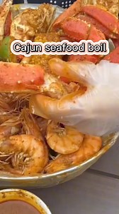 5.8K views · 33 reactions | King crabs legs are the BEST **Agree or disagree?** #kingcrab #crab #crablegs #crablover #seafood #seafoodboil #seafoodlovers #cajun #yummyfood #tastyfood #vlog #fullhappybellu #foodie #foodlover #foodblogger | Fullhappybelly | Facebook