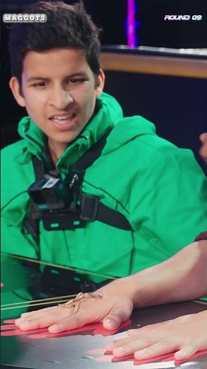 Hands on Table - Round 09