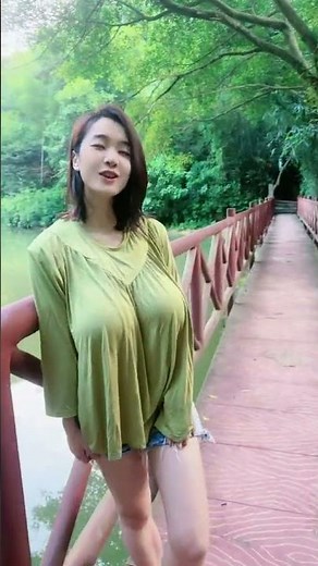 bouncing boobs | big boobs | hand expression | #viral #shorts #breast