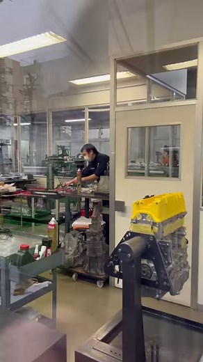 Engine building room at Spoon Sports Type One in Tokyo Japan!!! Honda engine Building meca!!#Honda #SpoonSports #HondaCivic | HondaPro Jason