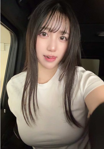 サブスク限定の服装を紹介｜オレンジみかんずの最新TikTok