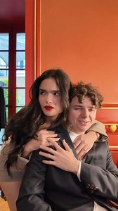 75K views · 5.7K reactions | Modelando en paris 凉勺 | Denisse Guzman | Facebook