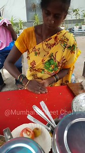 Hard-working Anju didi selling Golden bhel at rs 30/- Rokadia cross lane ,Borivali (West) Mumbai | Nandini's kitchen