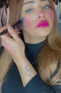 PARIS Woman accessories on Reels | Facebook