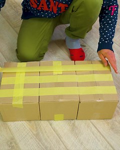 Cómo convertir unas cajas de cartón en una decoración navideña especial | Fabiosa México